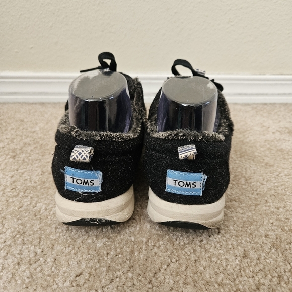 TOMS Del Rey Charcoal Wool with Shearling Shoes Black Women's 9 - Picture 2 of 7